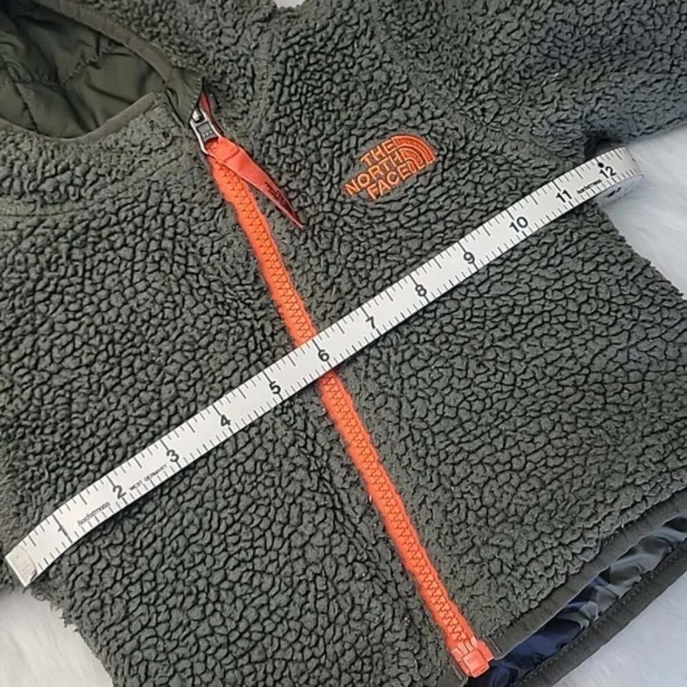 THE NORTH‎ FACE Reversible Full Zip Green Sherpa Camo Hooded Lightweight Jacket